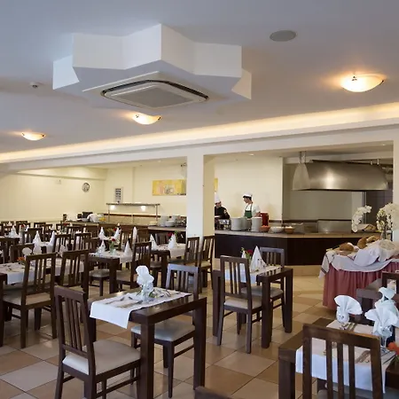 Hotel Panorama Village 4*