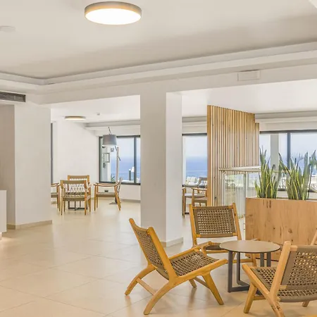 Panorama Village מלון